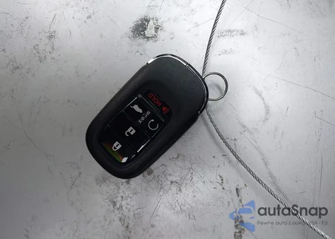 2025 Honda Pilot Touring z USA, uszkodzony, nr VIN 5FNYG2H73SB024325